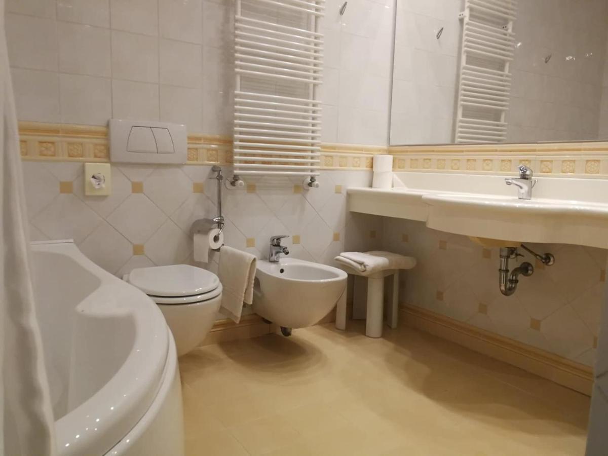 Hotel Bristol Bellaria-Igea Marina Bagian luar foto