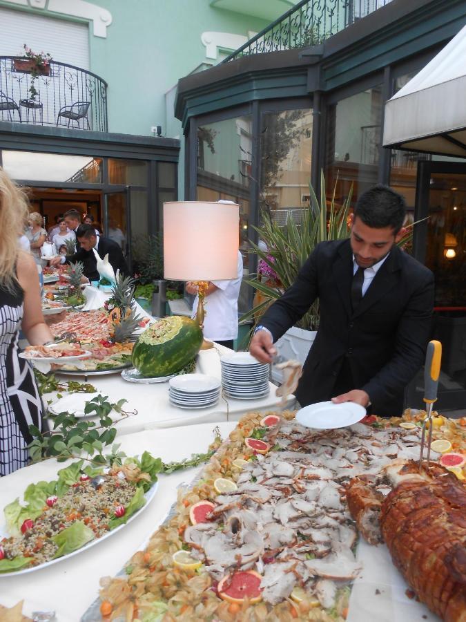 Hotel Bristol Bellaria-Igea Marina Bagian luar foto