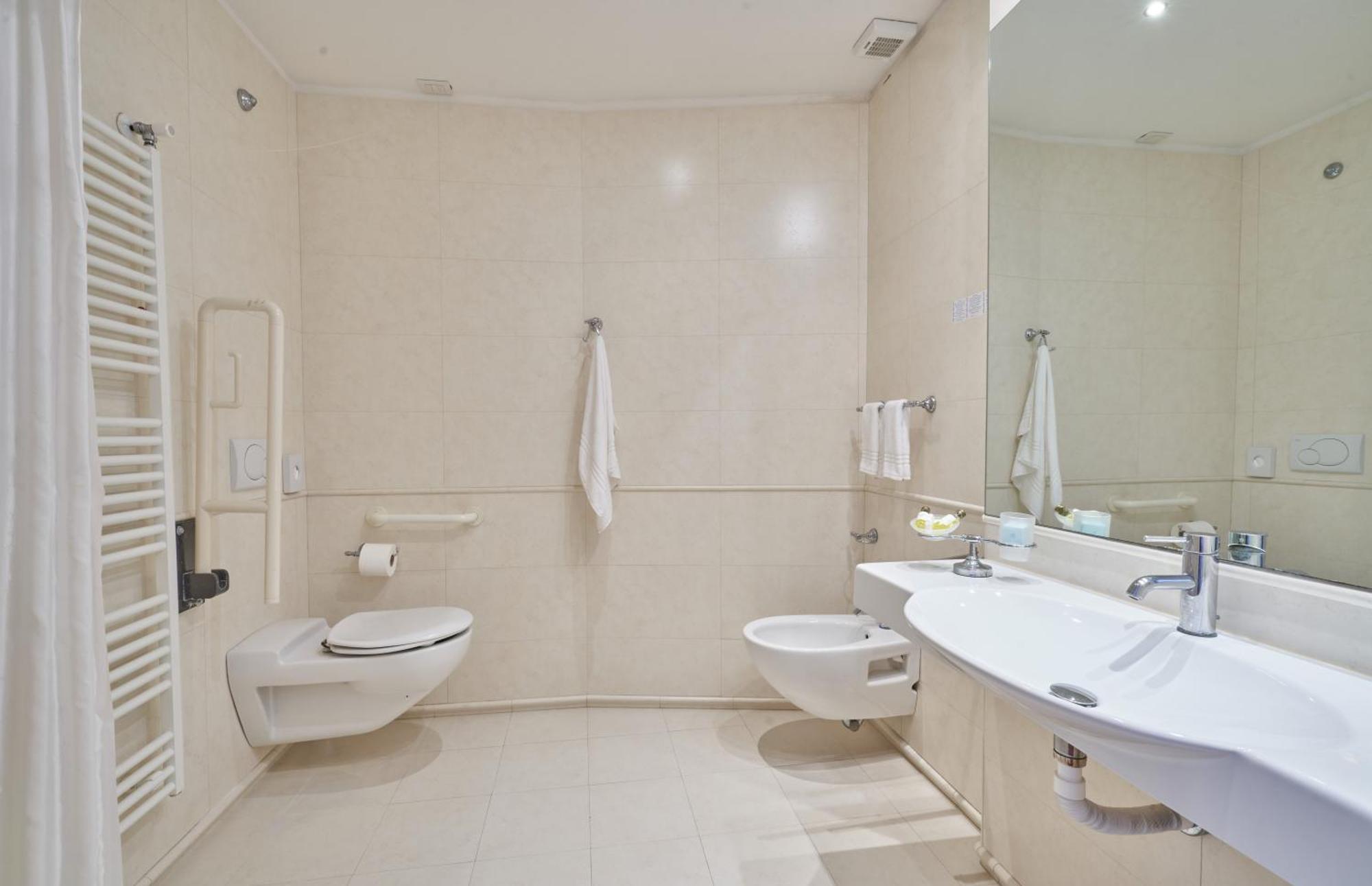 Hotel Bristol Bellaria-Igea Marina Bagian luar foto