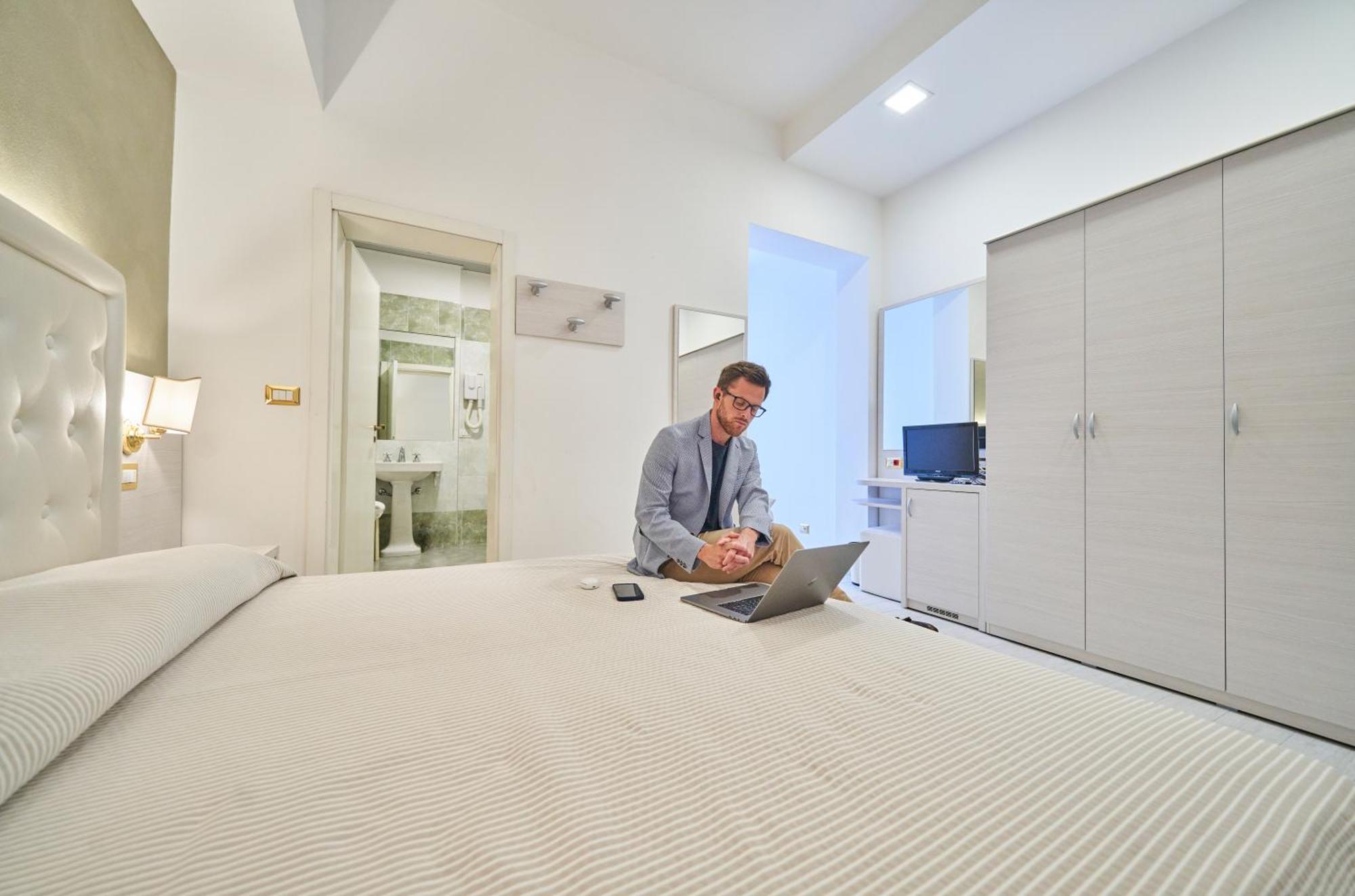 Hotel Bristol Bellaria-Igea Marina Bagian luar foto
